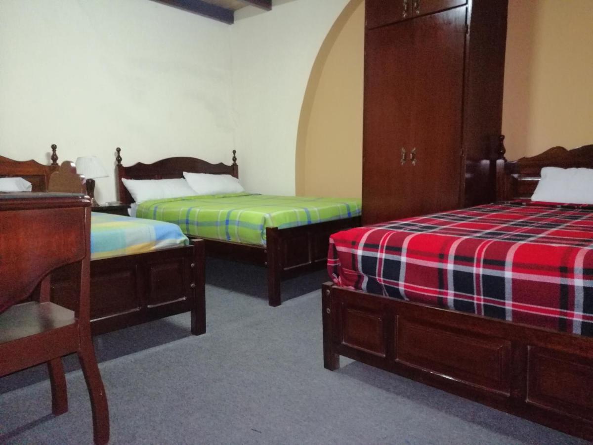 Hostal Victoria Quito Kültér fotó