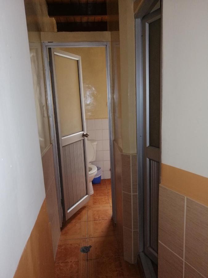 Hostal Victoria Quito Kültér fotó